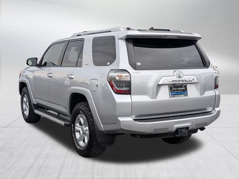 Used 2018 Toyota 4Runner SR5 Premium AWD/4WD image 4