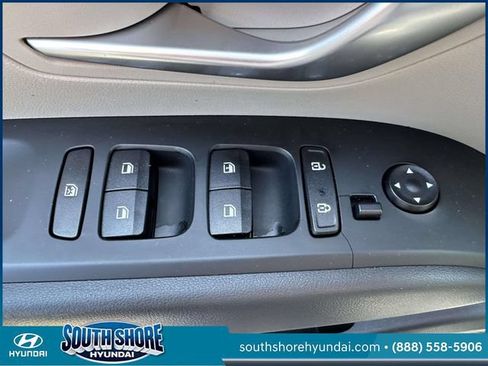 Certified 2024 Hyundai Tucson SE AWD/4WD image 19