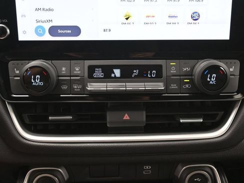 Certified 2024 Toyota Grand Highlander AWD image 21