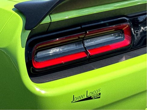 Used 2023 Dodge Challenger SRT Hellcat RWD image 6