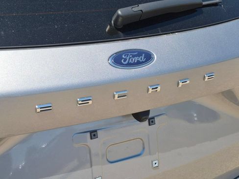 Used 2024 Ford Escape ST-Line w/ Tech Pack #1 AWD/4WD image 14