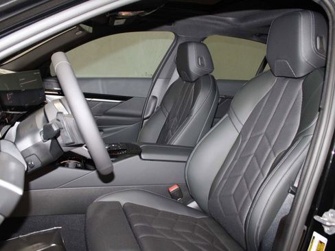 New 2026 BMW 530i image 13