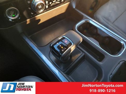 Used 2023 GMC Sierra 1500 SLT w/ SLT Premium Package image 21