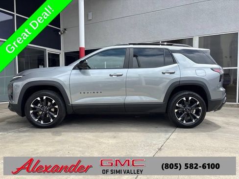 Used 2025 Chevrolet Equinox RS w/ Safety and Technology Package FWD image 8
