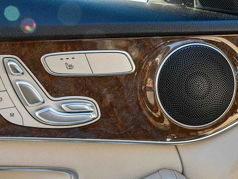 Used 2018 Mercedes-Benz C 300 Sedan image 25