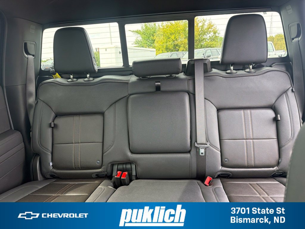 Certified 2026 Chevrolet Silverado 1500 High Country w/ Midnight Edition AWD/4WD image 32