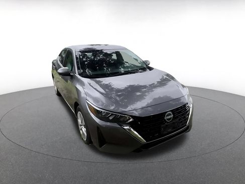 Used 2025 Nissan Sentra S FWD image 3