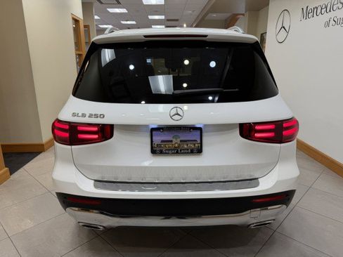 Certified 2024 Mercedes-Benz GLB 250 GLB 250 image 4