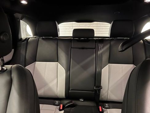 Used 2026 Land Rover Range Rover Velar Dynamic SE AWD/4WD image 18