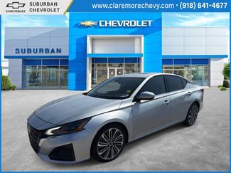 Used 2023 Nissan Altima 2.5 SL image 1