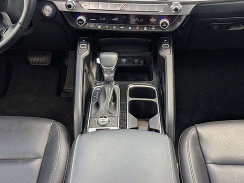 Used 2025 Kia Telluride S AWD/4WD image 18