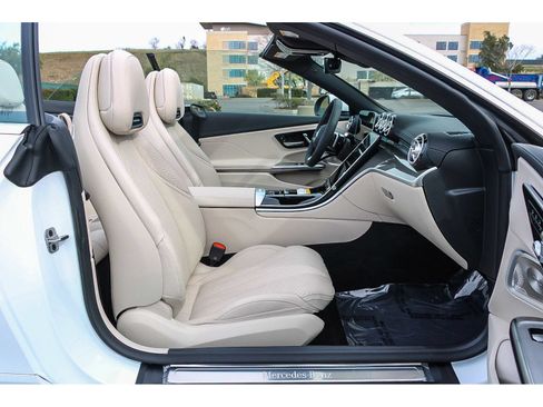 New 2026 Mercedes-Benz CLE 450 4MATIC Cabriolet image 22
