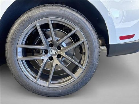 New 2026 Porsche Macan Turbo AWD/4WD image 24