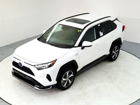 Used 2023 Toyota RAV4 SE w/ Weather & Moonroof Package AWD/4WD image 14