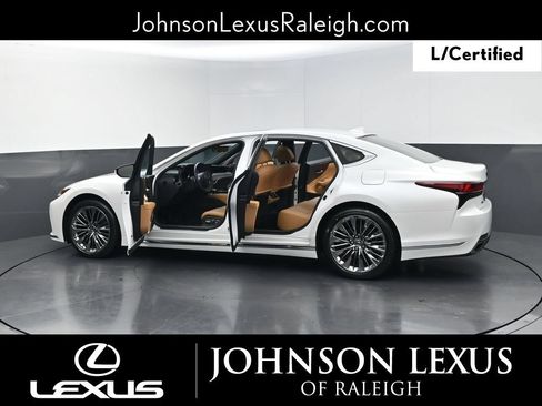 Certified 2021 Lexus LS 500 w/ Accessory Package (Z2) RWD image 37