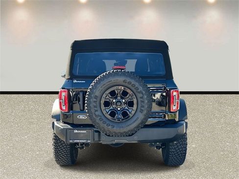 Certified 2024 Ford Bronco Wildtrak image 6