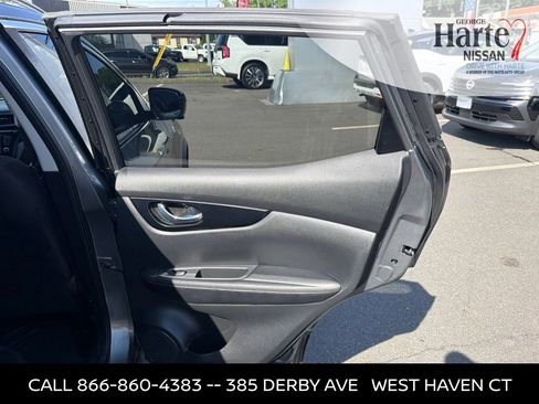 Used 2017 Nissan Rogue Sport SV w/ SV Premium Package AWD/4WD image 21