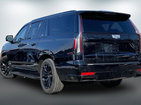 Used 2022 Cadillac Escalade ESV Sport Platinum w/ LPO, ONYX Package image 10