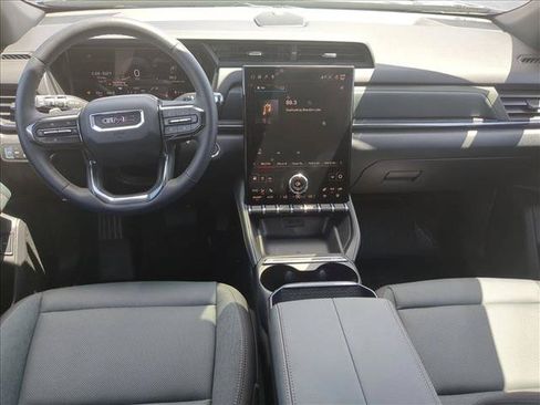 Used 2026 GMC Terrain AT4 w/ Technology Package II AWD/4WD image 17
