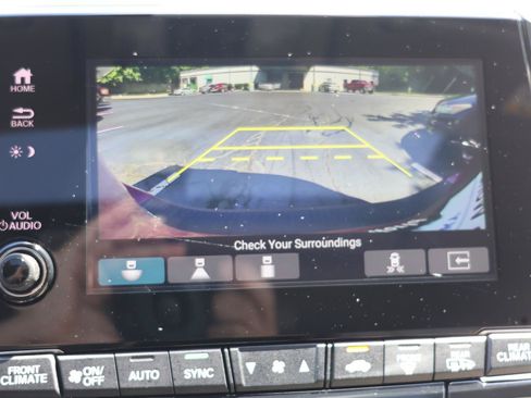 Used 2023 Honda Odyssey Touring image 14