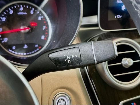 Used 2022 Mercedes-Benz GLC 300 image 22