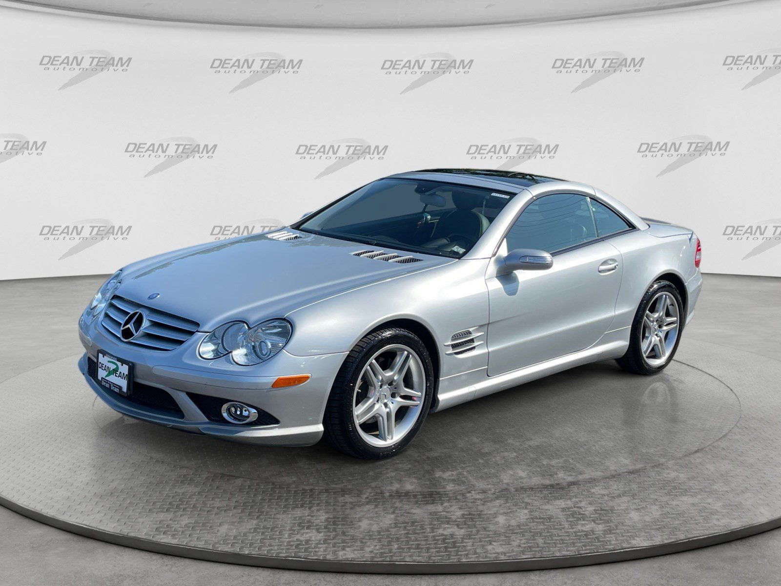 Used 2007 Mercedes-Benz SL 550 image 3