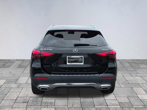 Certified 2025 Mercedes-Benz GLA 250 4MATIC image 6