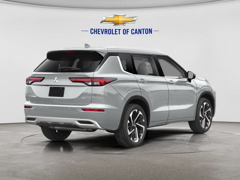 Used 2022 Mitsubishi Outlander SEL FWD image 2