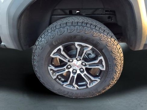 Used 2025 GMC Canyon AT4 AWD/4WD image 14
