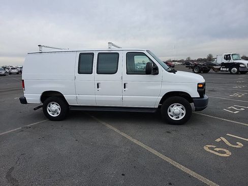 Used 2014 Ford E-350 and Econoline 350 Super Duty w/ Power Group image 3