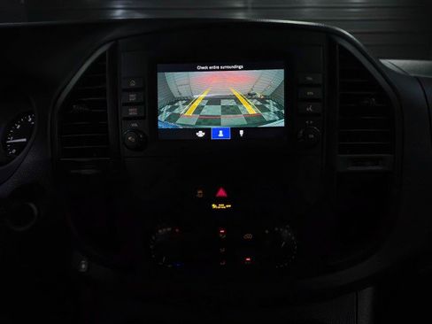 Used 2022 Mercedes-Benz Metris image 24