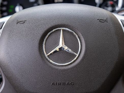 Used 2015 Mercedes-Benz ML 350 4MATIC image 24