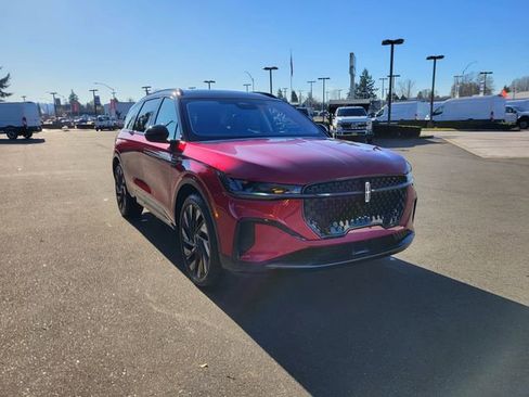 New 2026 Lincoln Nautilus Reserve image 9