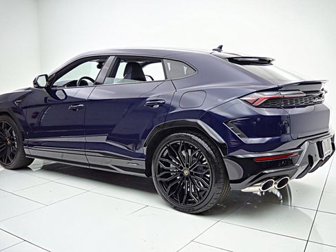 Used 2025 Lamborghini Urus SE AWD/4WD image 9