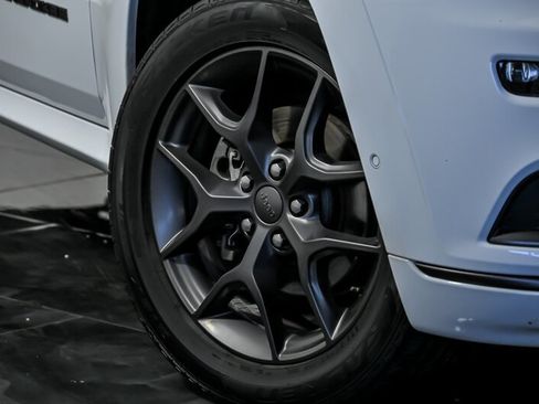 Used 2019 Jeep Grand Cherokee Limited X AWD/4WD image 3