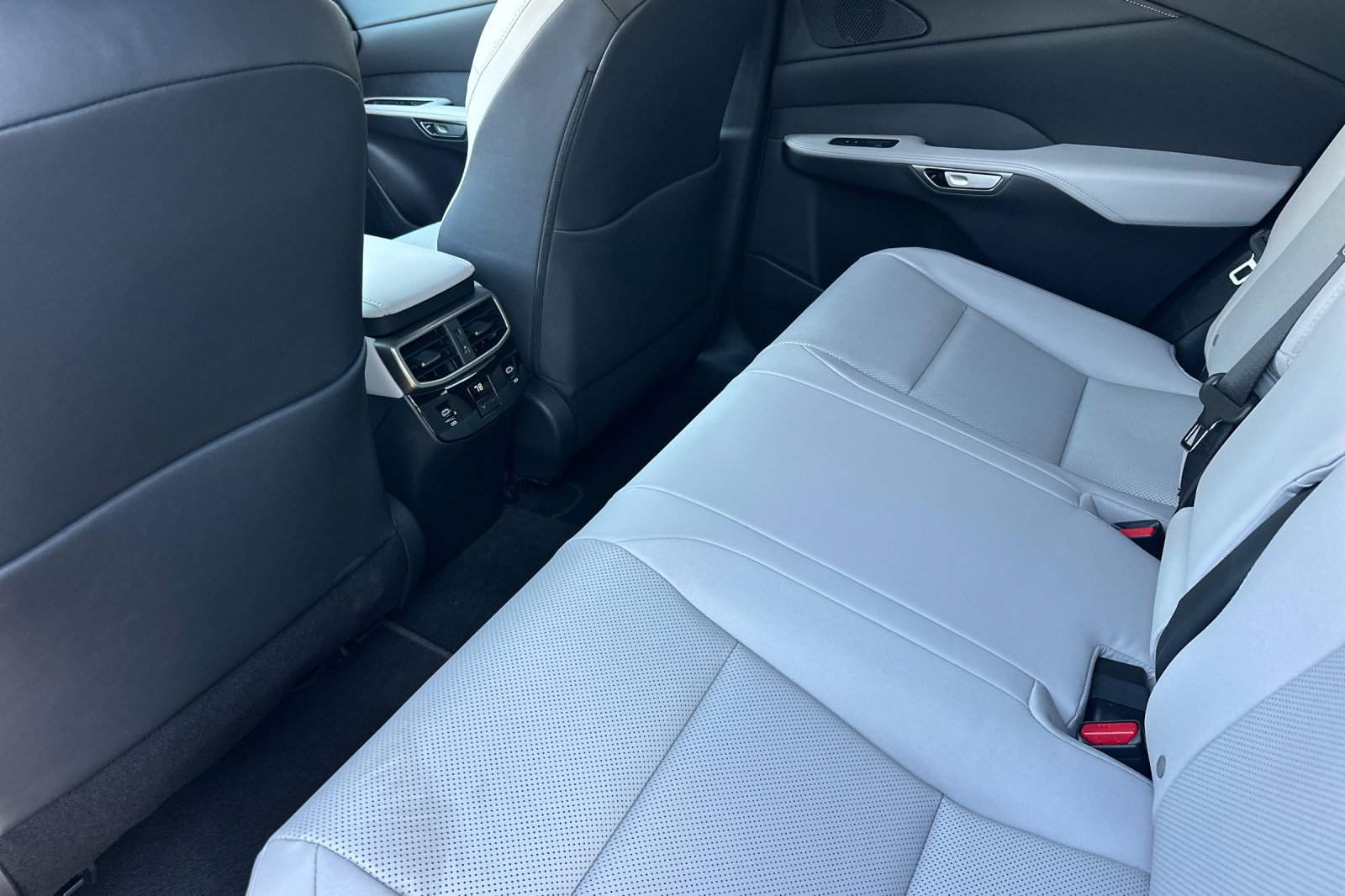 New 2026 Lexus RX 350 Premium w/ Convenience Package FWD image 9