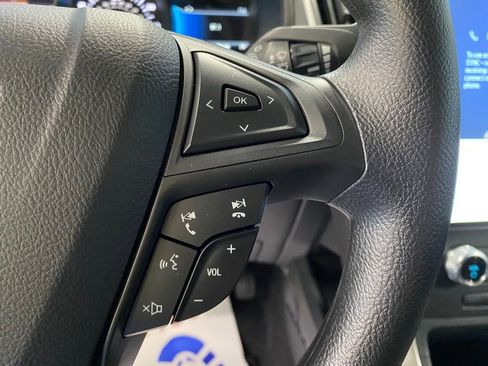 Used 2024 Ford Edge SE w/ Black Appearance Package image 19