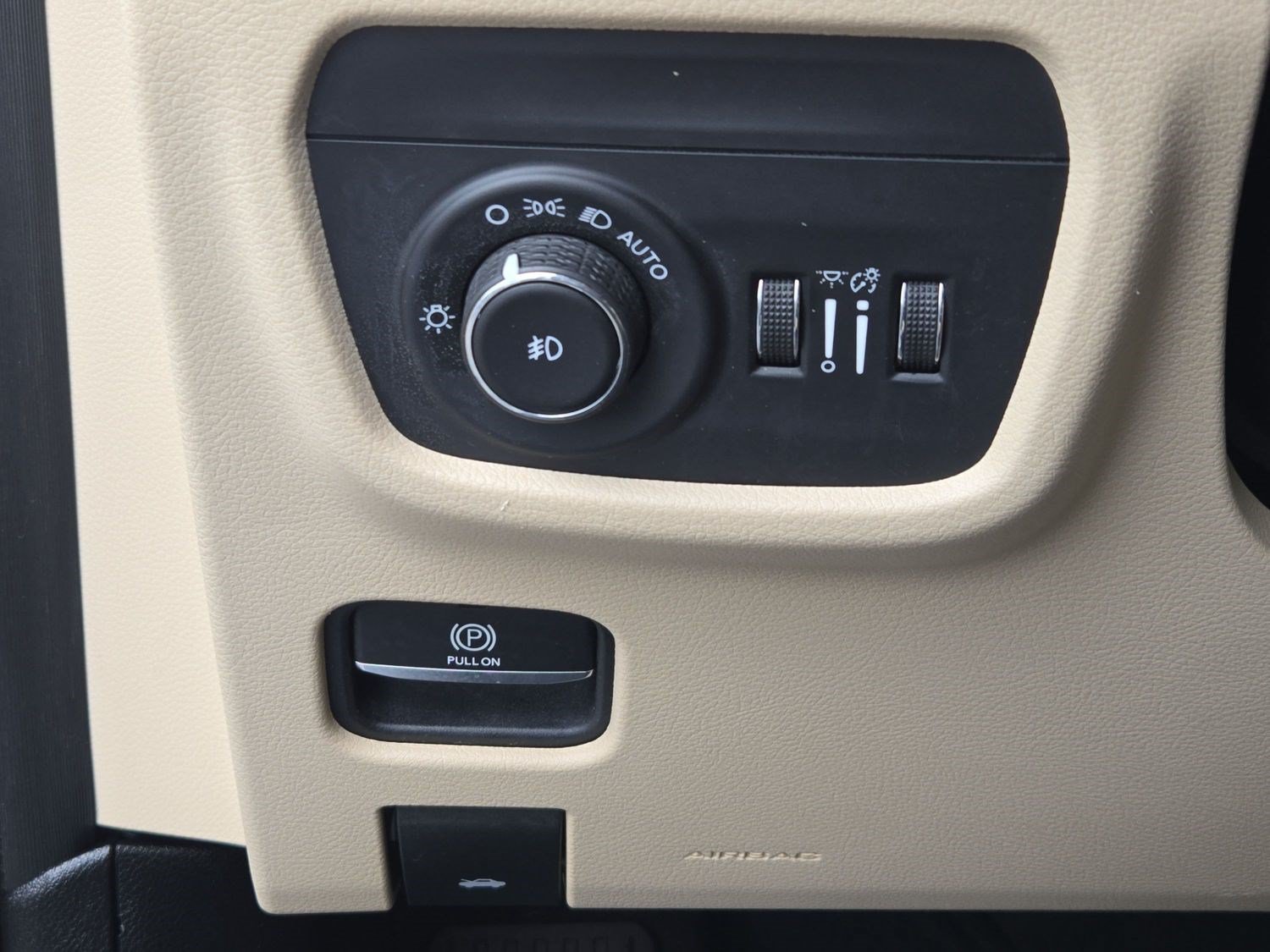Used 2021 Jeep Grand Cherokee L Limited w/ Luxury Tech Group II AWD/4WD image 27