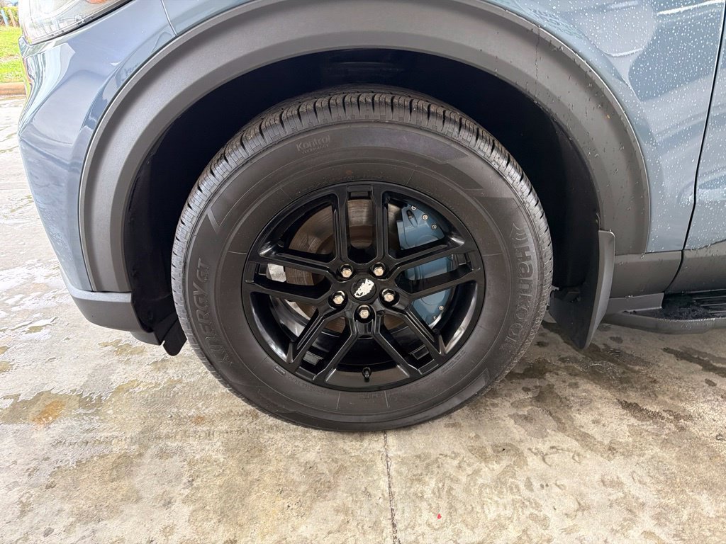 Used 2025 Ford Explorer Active RWD image 14