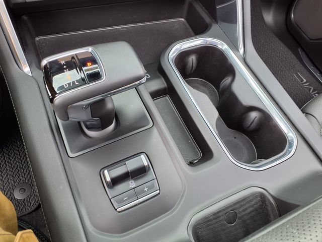 Used 2024 GMC Sierra 1500 Denali w/ Technology Package AWD/4WD image 33