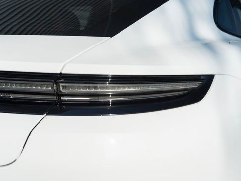 Used 2026 Porsche Panamera 4 E-Hybrid AWD/4WD image 15
