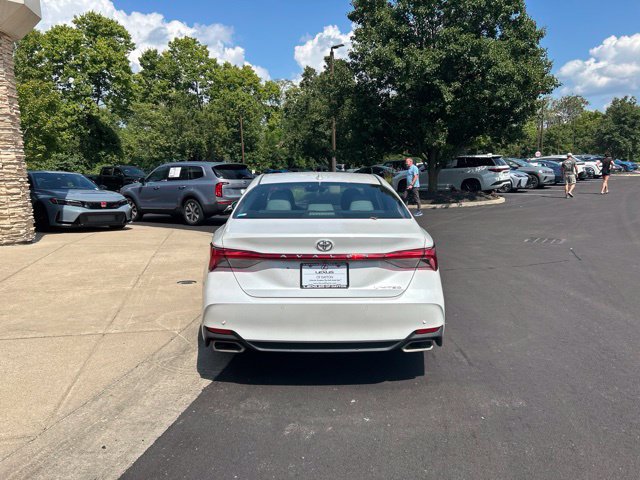 Used 2019 Toyota Avalon Limited w/ Advanced Safety Package FWD image 6