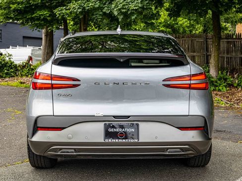 Used 2024 Genesis GV60 RWD image 5