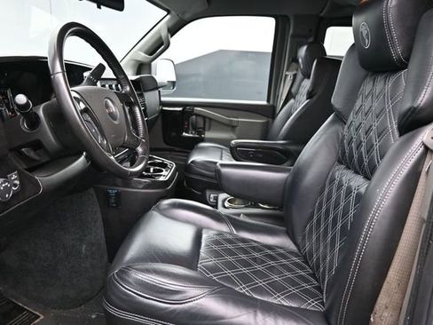 Used 2020 GMC Savana 2500 Extended w/ Enhanced Convenience Package RWD image 13