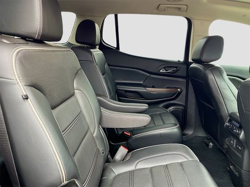 Used 2022 GMC Acadia Denali w/ Denali Ultimate Package image 30
