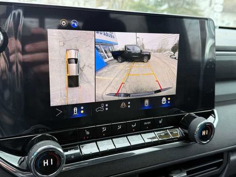 Used 2025 Chevrolet Colorado Trail Boss image 52