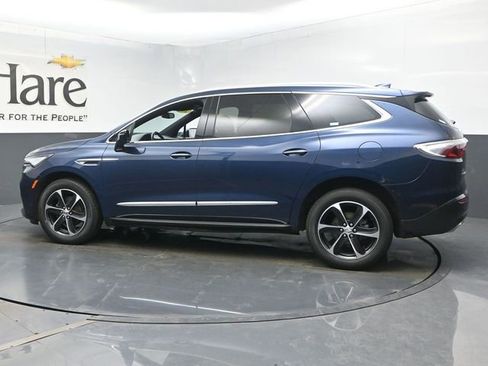 Used 2024 Buick Enclave Essence w/ LPO, Touring Package image 52