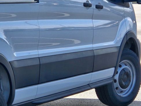 New 2026 Ford Transit 250 148 Medium Roof image 9