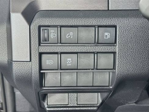 Certified 2025 Toyota 4Runner SR5 AWD/4WD image 11