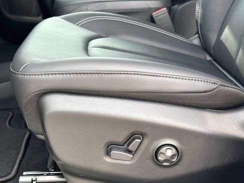 New 2026 Chrysler Pacifica Select image 20